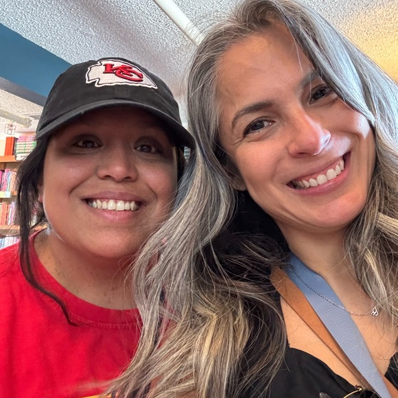 ⭐️ Posh Ambassador ⭐️ Meet your Posher, Valerie - Picture 7 of 10